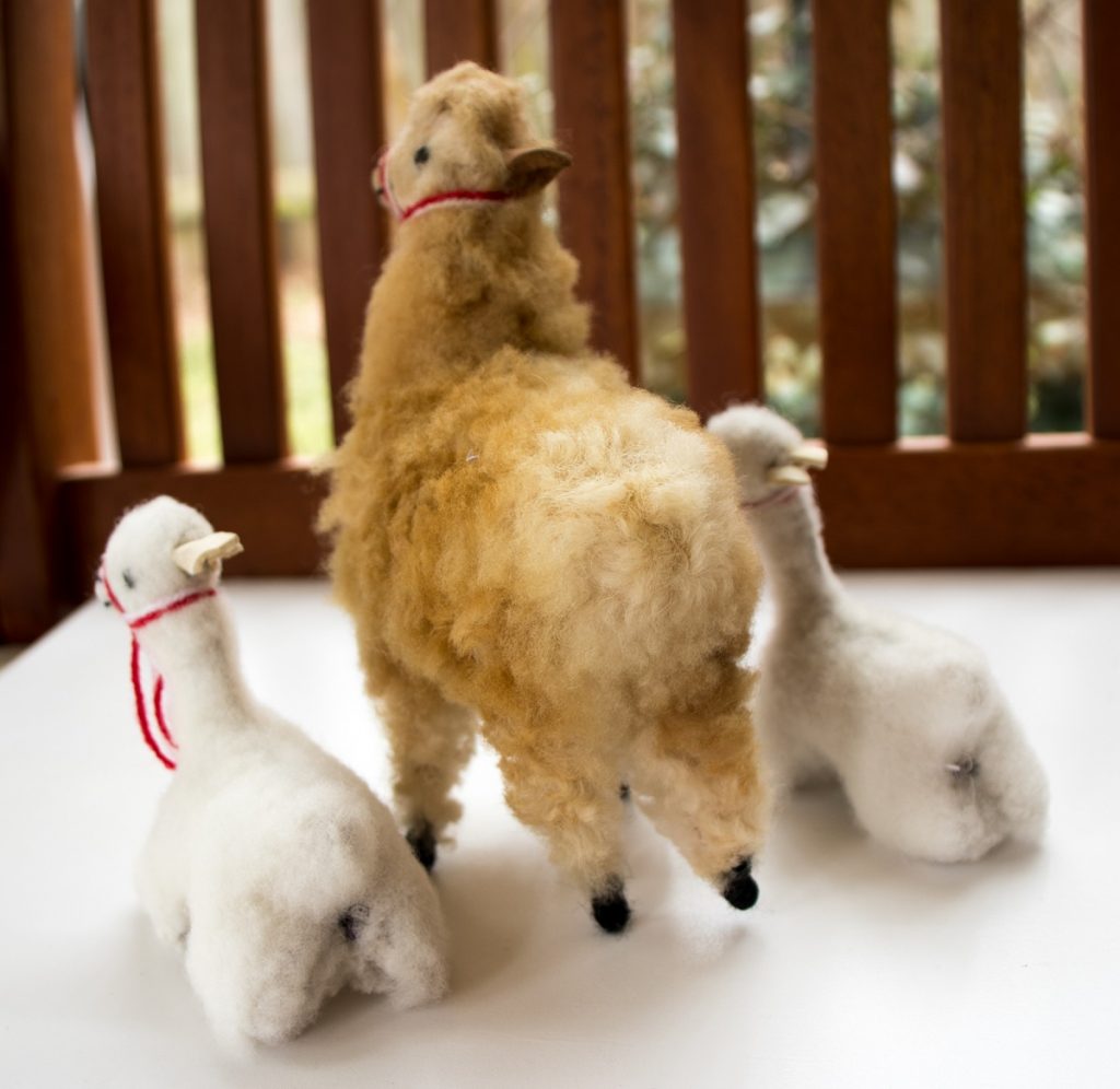 Vicuna Fur Ornament Figure Set of 3